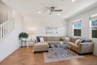 Photo #4: 230012038 Listing 