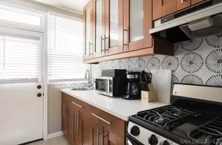 Photo #6: 230012050 Listing 