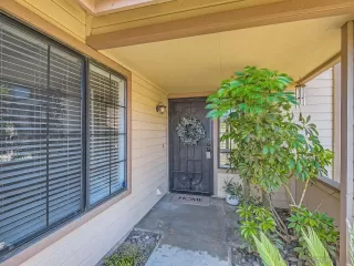 Photo #2: 230012066 Listing