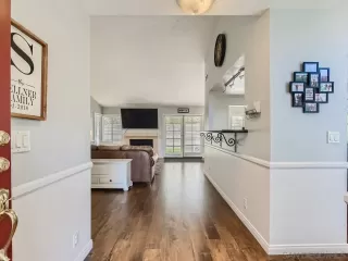 Photo #5: 230012066 Listing