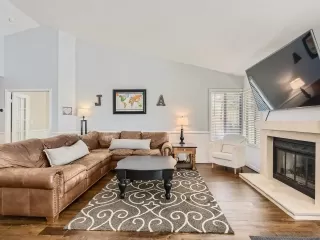 Photo #6: 230012066 Listing