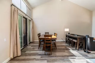 Photo #4: 230012111 Listing 