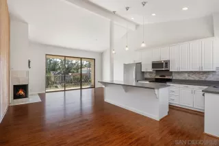 Photo #6: 230012116 Listing