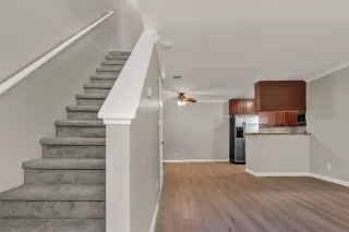 Photo #3: 230012126 Listing 