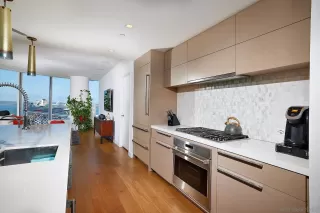 Photo #3: 230012140 Listing