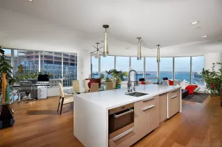 Photo #4: 230012140 Listing