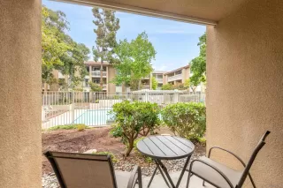 Photo #4: 230012216 Listing