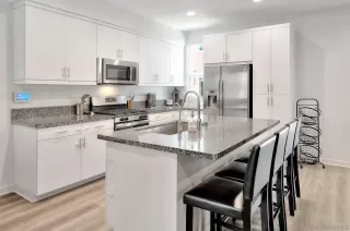 Photo #2: 230012229 Listing