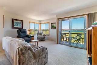 Photo #1: 230012241 Listing