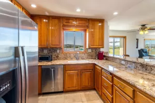 Photo #2: 230012241 Listing