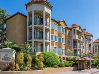 Photo #4: 230012288 Listing