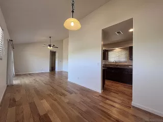 Photo #2: 230012318 Listing