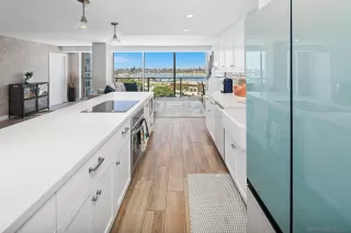 Photo #5: 230012323 Listing 