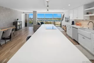 Photo #6: 230012323 Listing 