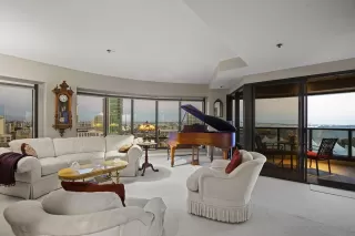 Photo #6: 230012360 Listing 