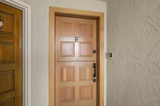 Photo #2: 230012379 Listing