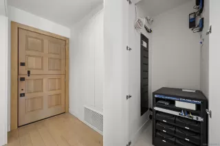 Photo #4: 230012379 Listing