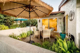 Photo #6: 230012386 Listing