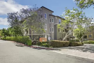 Photo #1: 230012408 Listing 