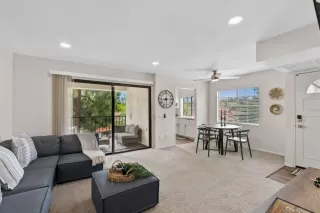 Photo #4: 230012438 Listing 