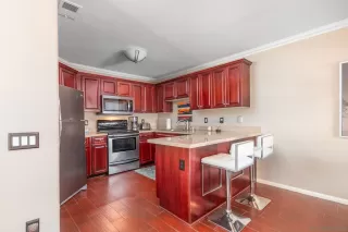 Photo #6: 230012444 Listing