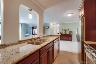 Photo #4: 230012449 Listing