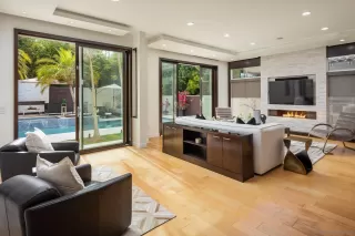 Photo #2: 230012480 Listing