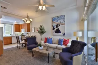 Photo #4: 230012495 Listing 