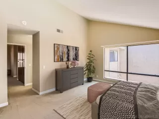 Photo #5: 230012501 Listing