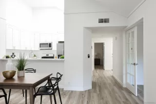 Photo #6: 230012510 Listing