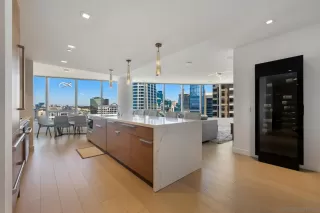 Photo #2: 230012511 Listing