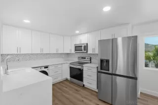 Photo #1: 230012518 Listing