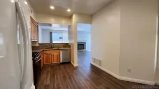 Photo #3: 230012521 Listing