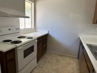 Photo #3: 230012526 Listing