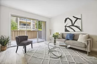 Photo #1: 230012532 Listing