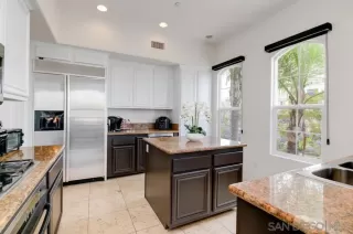 Photo #3: 230012535 Listing