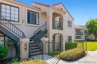 Photo #2: 230012543 Listing