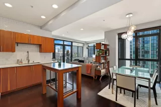 Photo #4: 230012552 Listing