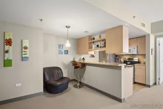 Photo #5: 230012615 Listing