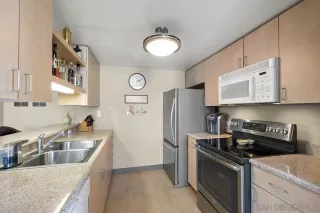 Photo #6: 230012615 Listing