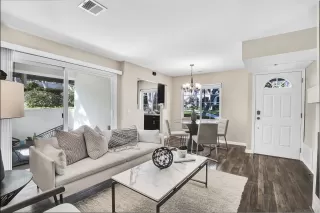 Photo #3: 230012635 Listing