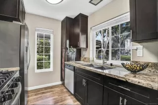 Photo #5: 230012635 Listing