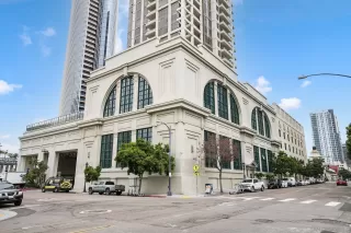 Photo #2: 230012682 Listing