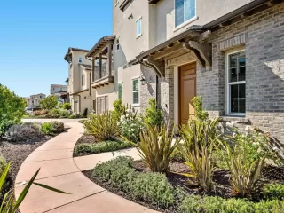 Photo #1: 230012695 Listing