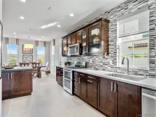 Photo #6: 230012695 Listing