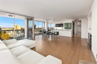 Photo #5: 230012710 Listing 