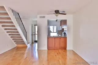 Photo #6: 230012711 Listing