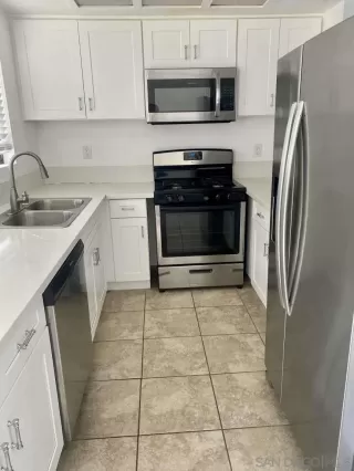 Photo #2: 230012725 Listing