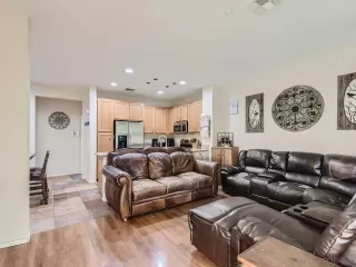 Photo #6: 230012738 Listing