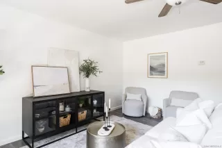 Photo #1: 230012746 Listing 